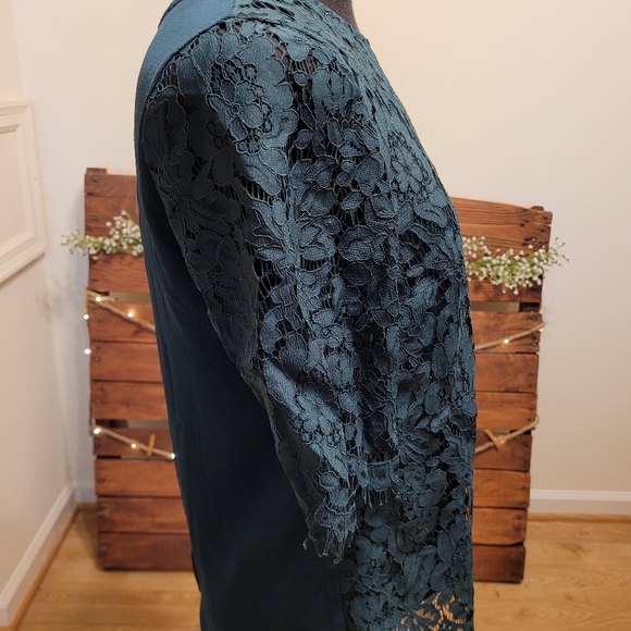 ***SOLD*** Lace Top - Picture 3 of 6